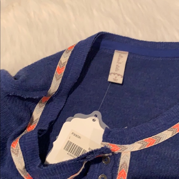 NWT Thermal Top Altar’d  State - Picture 8 of 10